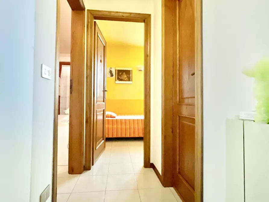 Immagine 28 di Villetta a schiera in vendita  a Camaiore