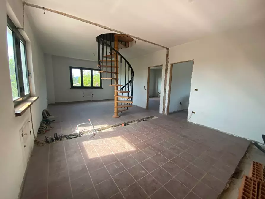 Immagine 18 di Porzione di casa in vendita  a Pietrasanta