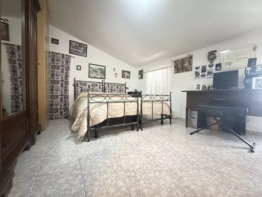 Immagine 33 di Quadrilocale in vendita  a Massa