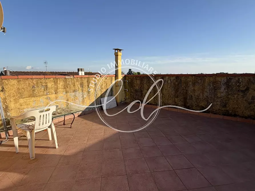 Immagine 60 di Porzione di casa in vendita  a Seravezza