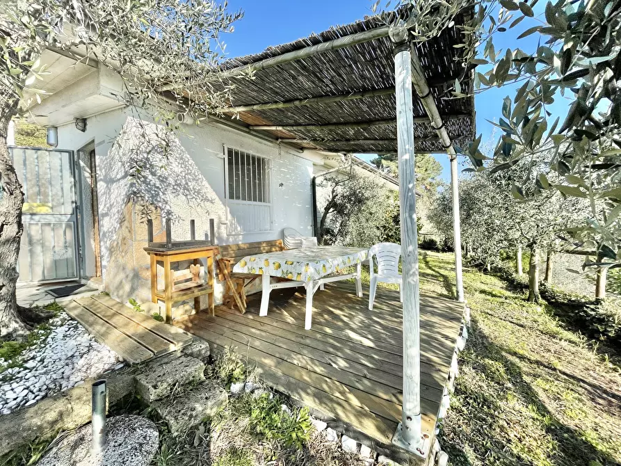 Immagine 8 di Baita in vendita  a Pietrasanta