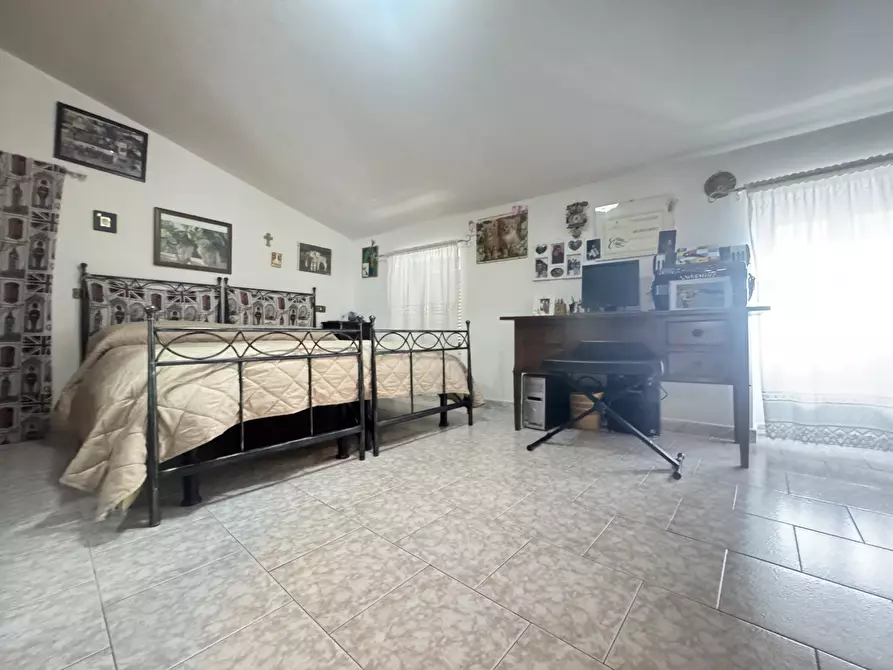 Immagine 32 di Quadrilocale in vendita  a Massa