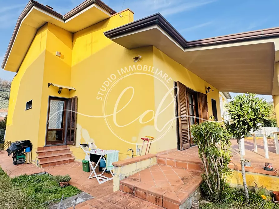 Immagine 8 di Casa indipendente in vendita  a Massarosa