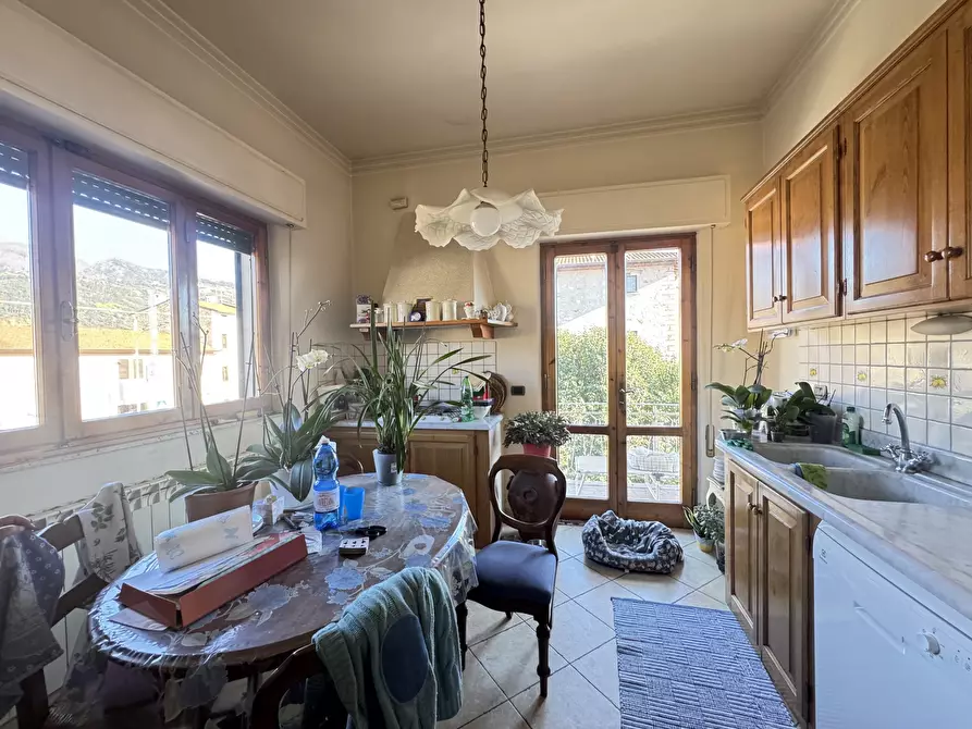 Immagine 29 di Quadrilocale in vendita  a Pietrasanta