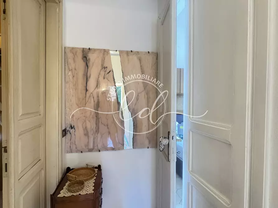 Immagine 46 di Porzione di casa in vendita  a Carrara