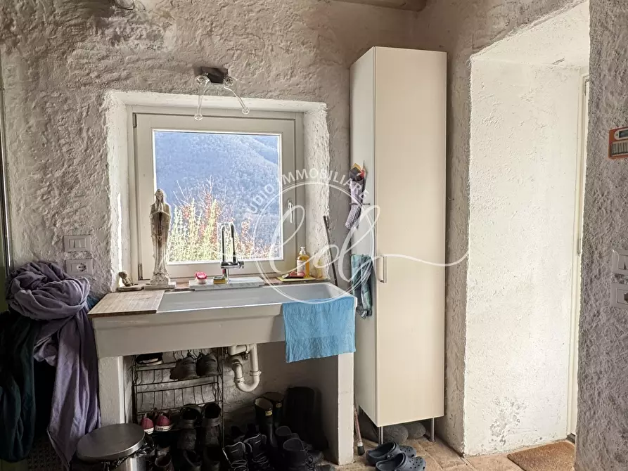 Immagine 41 di Casa indipendente in vendita  a Stazzema