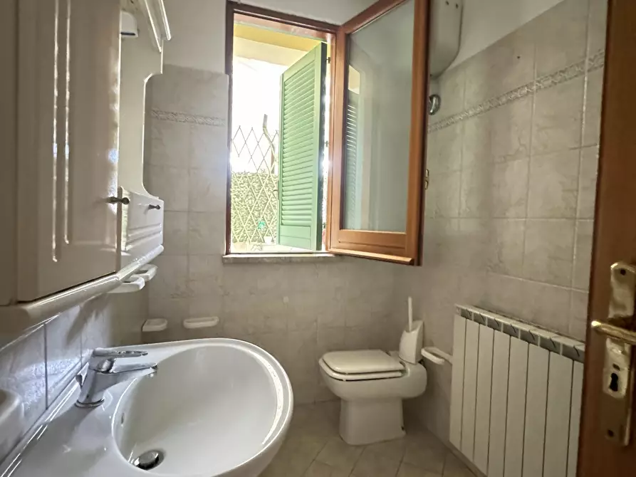 Immagine 26 di Porzione di casa in vendita  a Pietrasanta