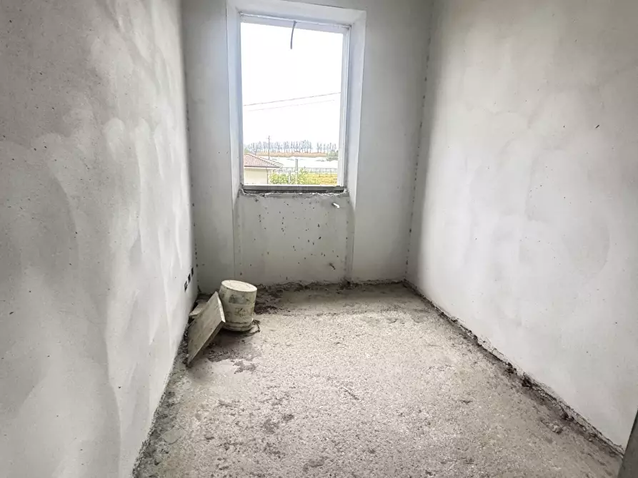 Immagine 24 di Porzione di casa in vendita  a Camaiore