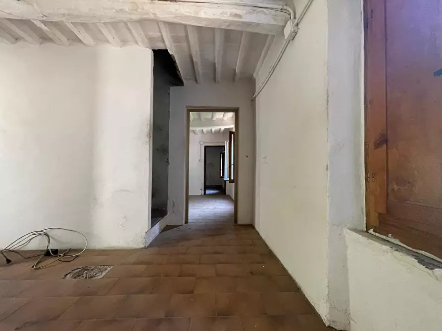Immagine 24 di Rustico / casale in vendita  a Camaiore
