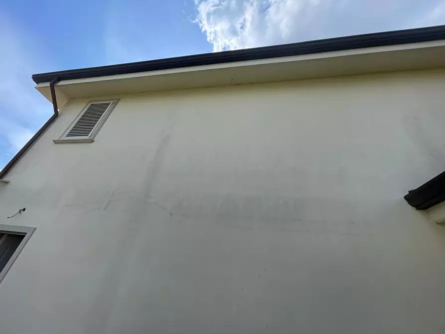 Immagine 65 di Villa in vendita  a Camaiore