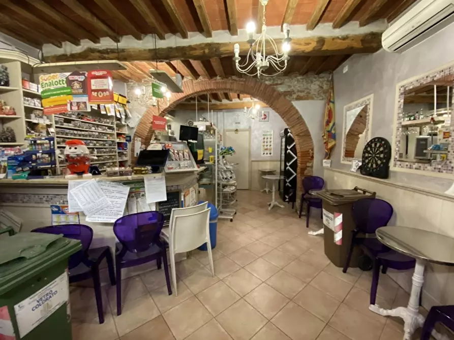 Immagine 6 di Bar / Ristorante in vendita  a Pietrasanta
