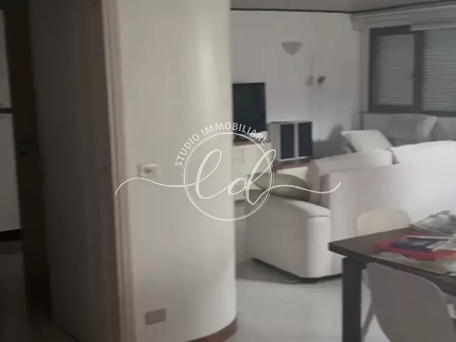 Immagine 1 di Quadrilocale in affitto  a Seravezza