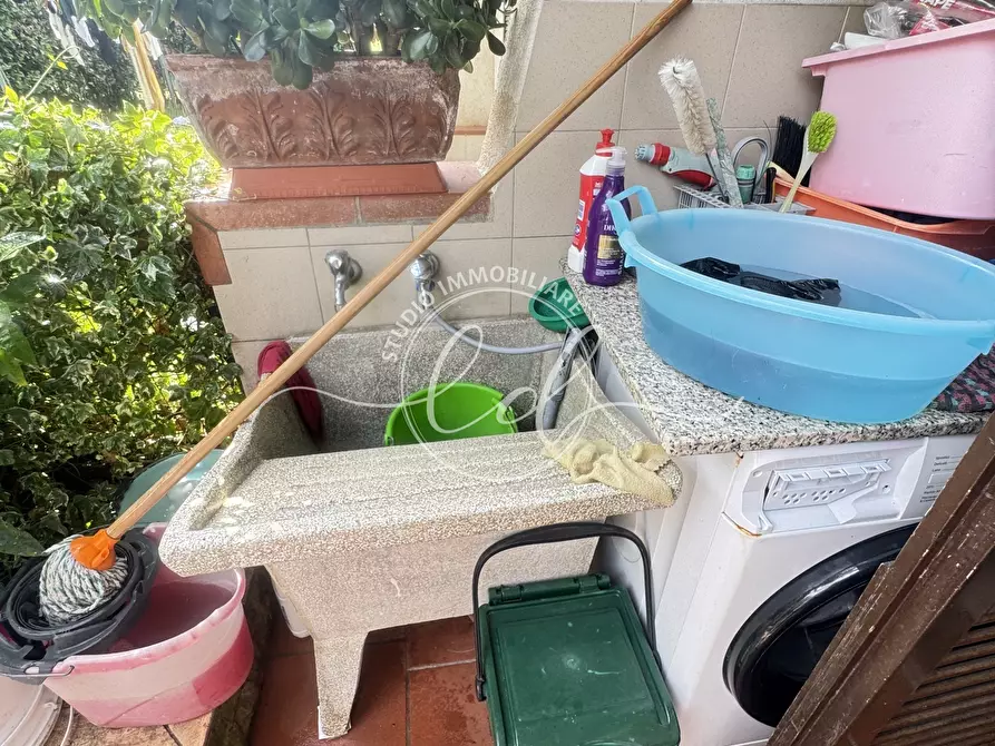 Immagine 46 di Villetta a schiera in vendita  a Seravezza