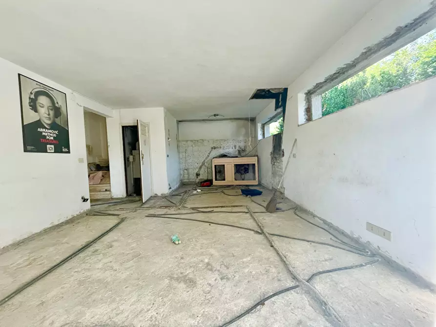 Immagine 6 di Appartamento in vendita  a Pietrasanta