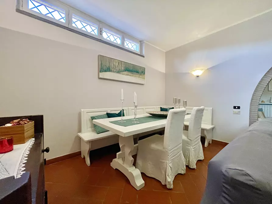 Immagine 8 di Porzione di casa in affitto  a Pietrasanta