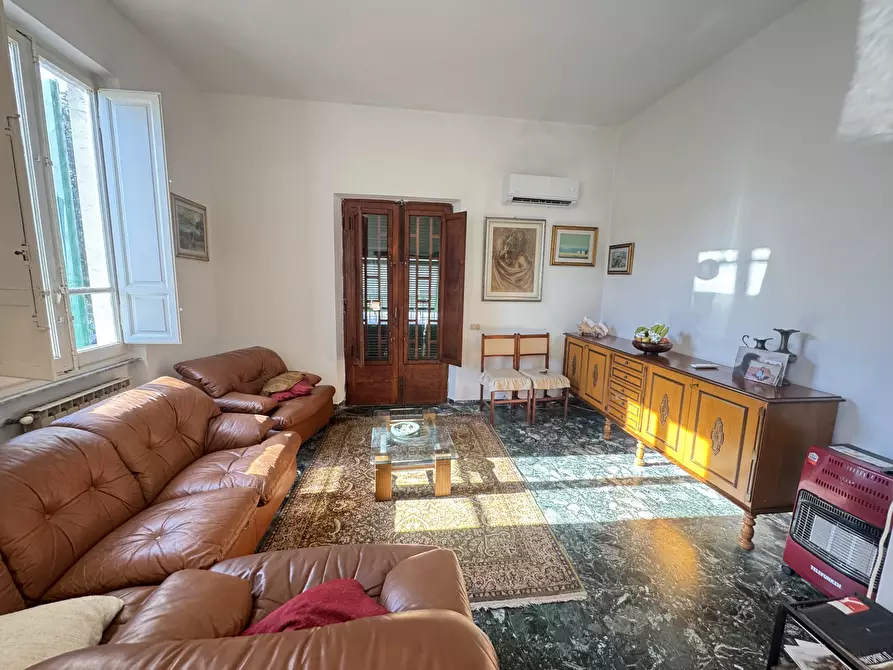 Immagine 20 di Porzione di casa in vendita  a Pietrasanta