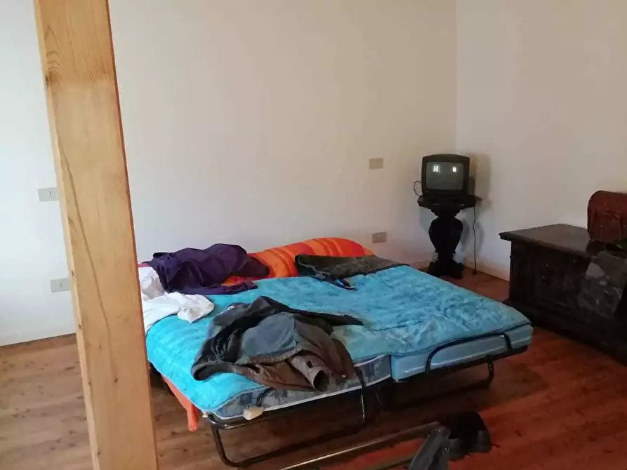 Immagine 44 di Porzione di casa in vendita  a Seravezza