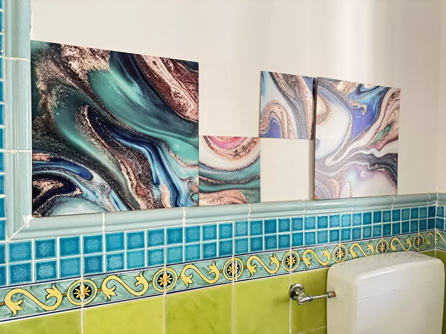 Immagine 29 di Villa in vendita  a Massa