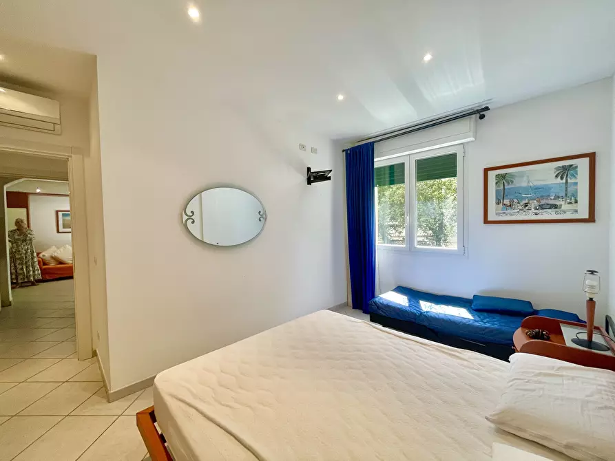 Immagine 18 di Quadrilocale in affitto  a Pietrasanta