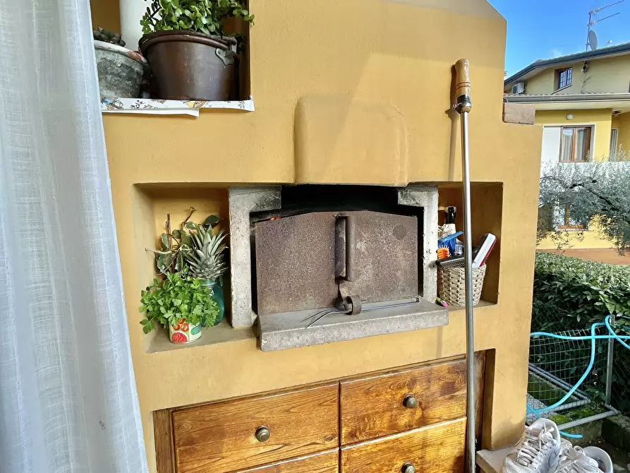 Immagine 12 di Villetta a schiera in vendita  a Camaiore