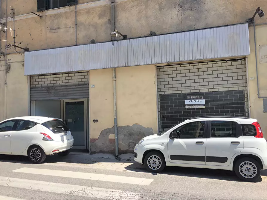 Immagine 1 di Locale commerciale in vendita  in Via della Peschiera a Anagni