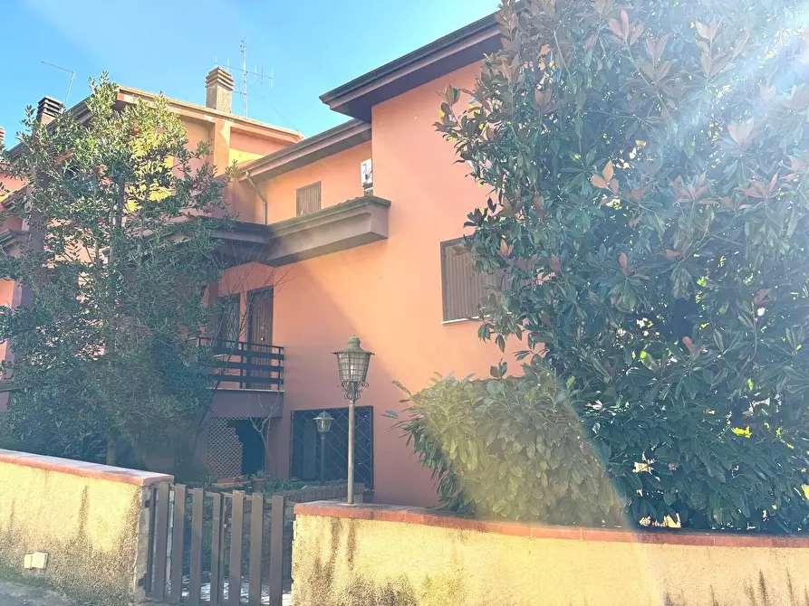 Immagine 19 di Villa in vendita  in Via per Frosinone a Ceccano
