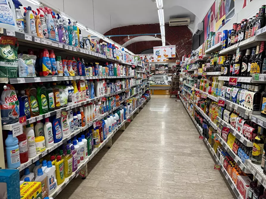 Immagine 12 di Locale commerciale in vendita  in Borgo S. Francesco D'Assis 28 a Anagni