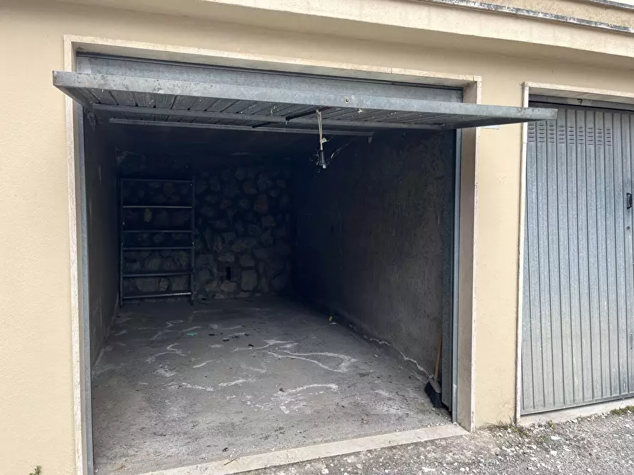Immagine 31 di Appartamento in vendita  in Via Ciavattino a Anagni
