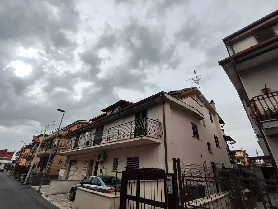 Immagine 26 di Trilocale in vendita  in VIA GUGLIELMO OBERDAN 19 a Guidonia Montecelio