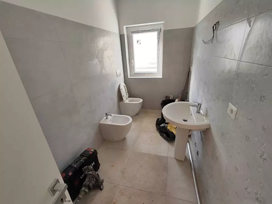 Immagine 8 di Villa in vendita  in Via Colleferro 64 a Guidonia Montecelio