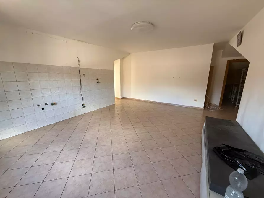 Immagine 12 di Trilocale in vendita  in via maremmana inferiore 110 a Guidonia Montecelio