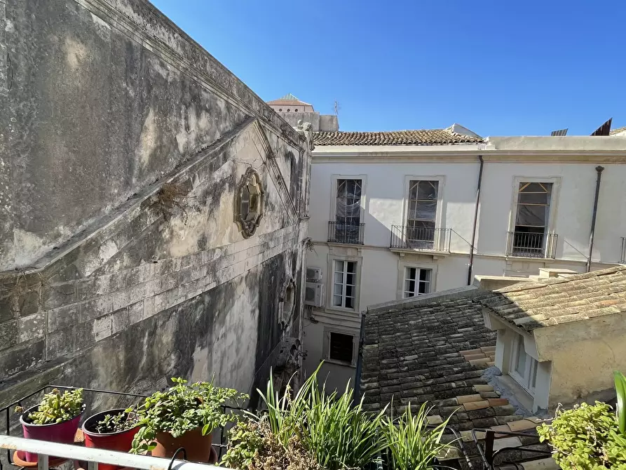 Immagine 28 di Quadrilocale in vendita  in VIA DELLA MAESTRANZA 72 a Siracusa