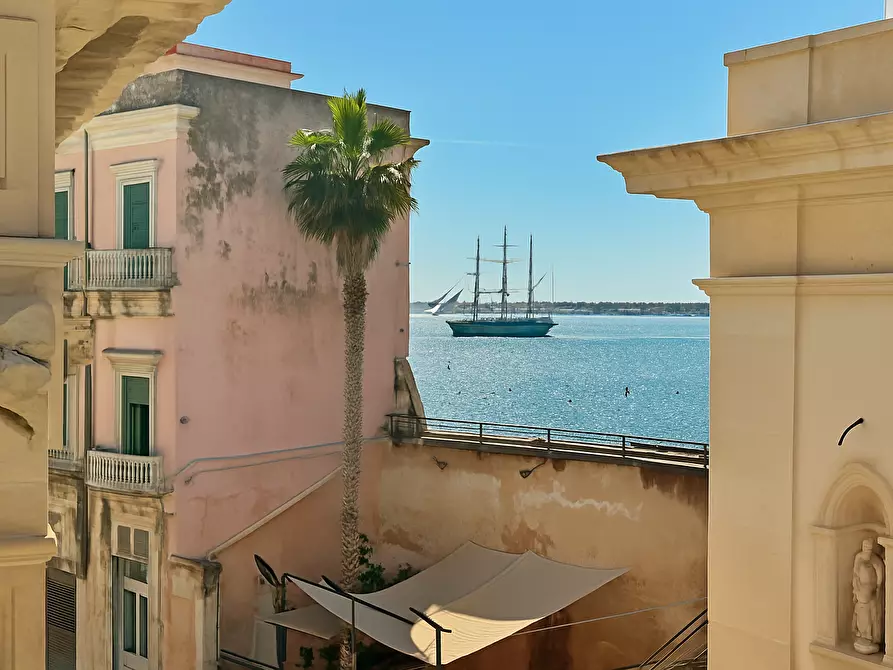 Immagine 1 di Appartamento in vendita  in VIA DEI CANDELAI 44 a Siracusa
