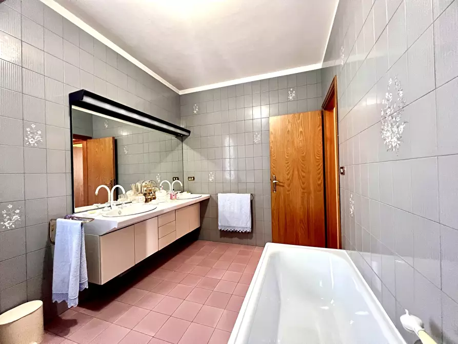 Immagine 13 di Porzione di casa in vendita  in Via Chiesa di Tipano 153 a Cesena