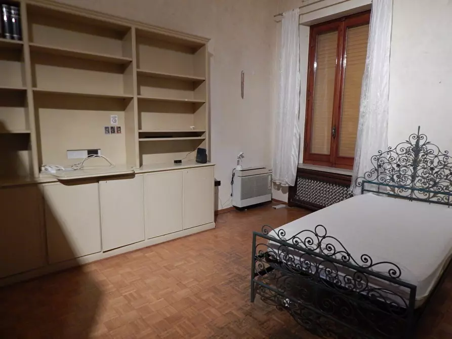 Immagine 10 di Stanza singola in affitto  in Viale Antonio Gramsci 5 a Parma