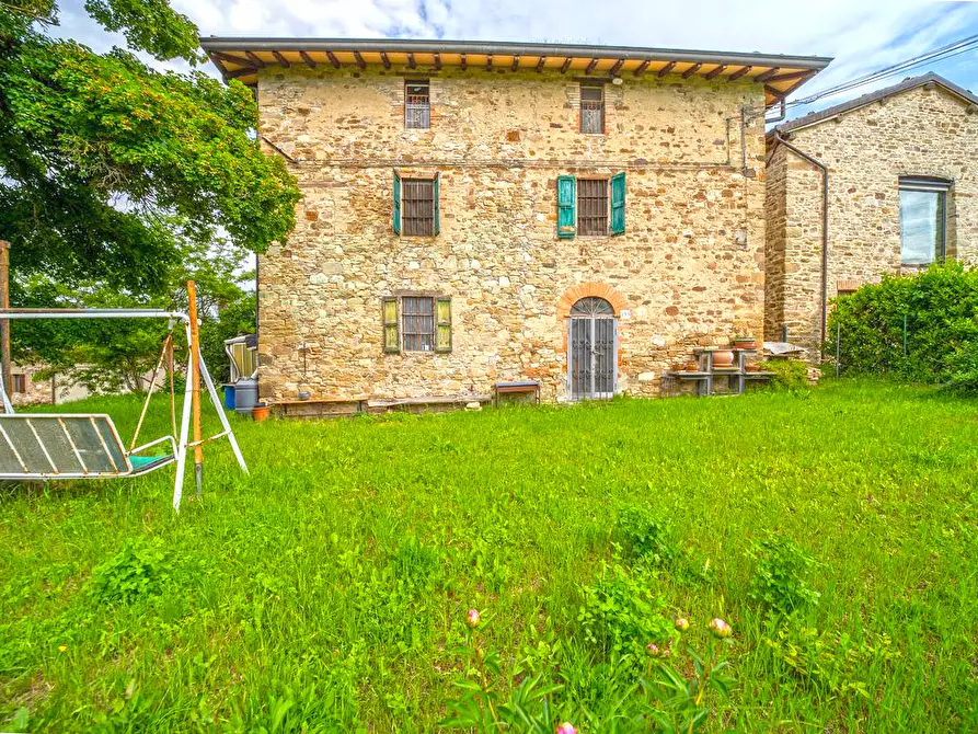 Immagine 5 di Rustico / casale in vendita  in Località Romazza a Neviano Degli Arduini