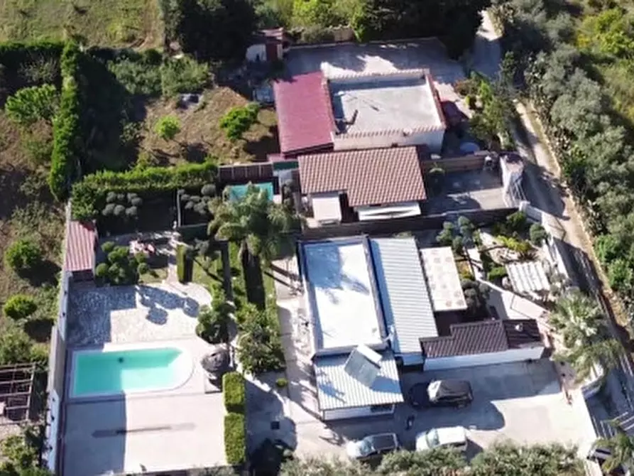 Immagine 7 di Villa in vendita  a Partinico