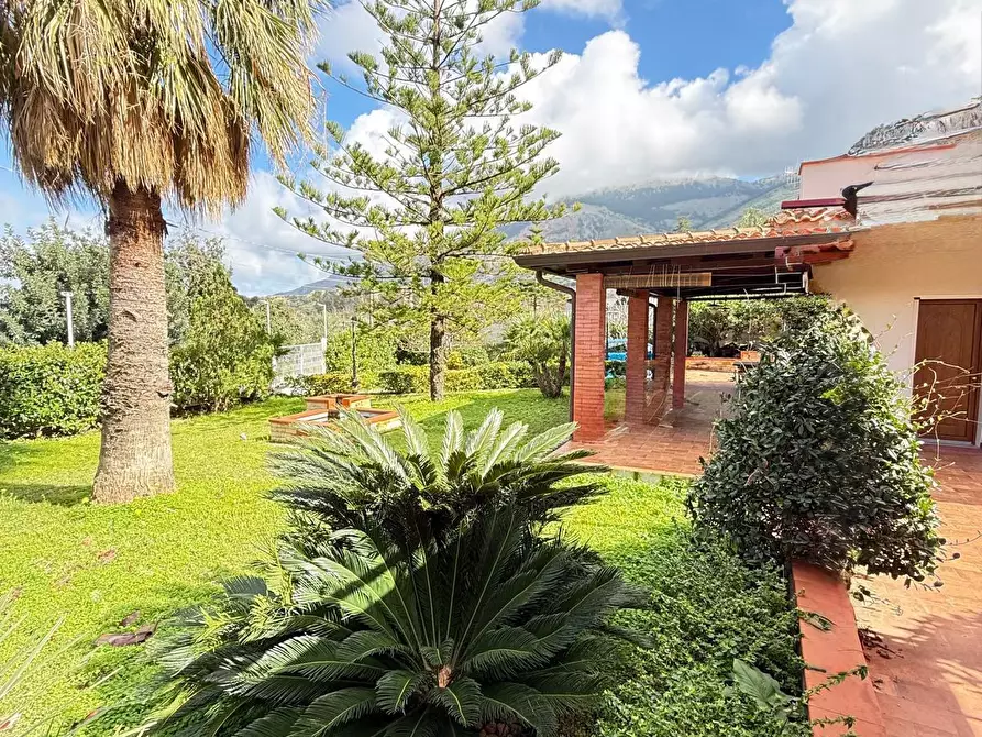 Immagine 9 di Casa indipendente in vendita  a Carini