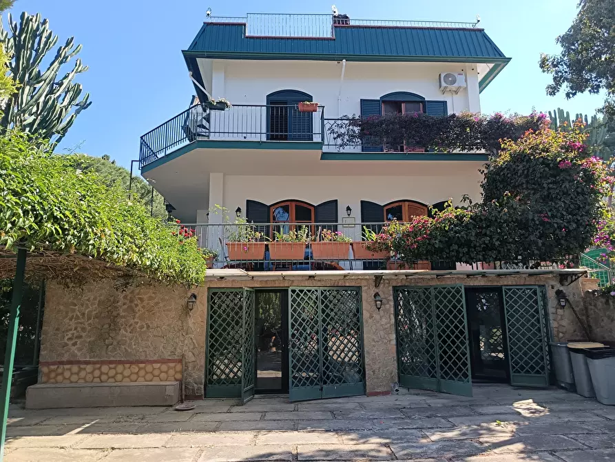 Immagine 112 di Villa in vendita  a Trabia