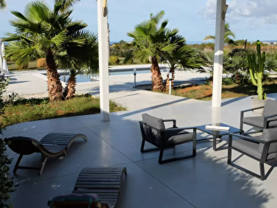 Immagine 31 di Villa in vendita  a Partinico