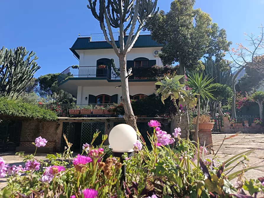 Immagine 110 di Villa in vendita  a Trabia