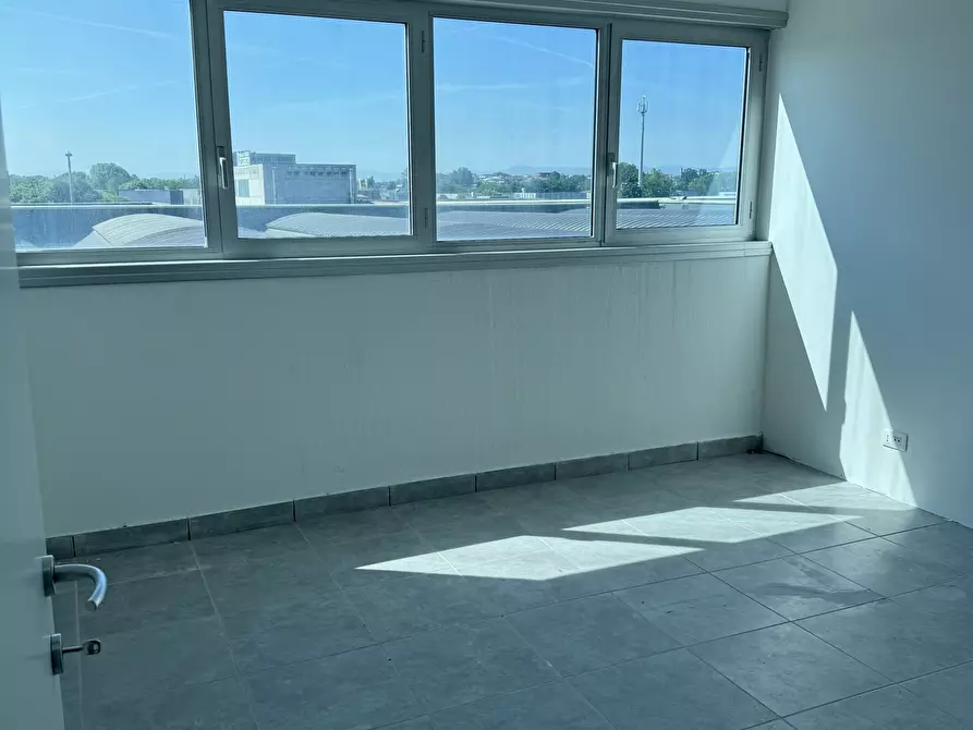 Immagine 2 di Ufficio in affitto  in Via Maestri del Lavoro snc a Sant'angelo Lodigiano