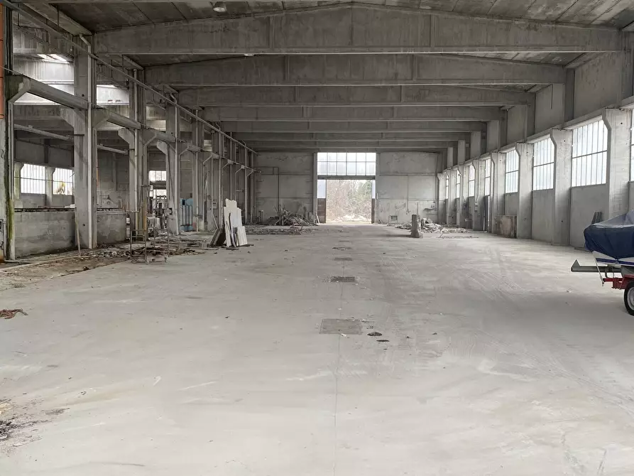 Immagine 13 di Capannone industriale in affitto  in strada Provinciale 26 20 a San Martino In Strada