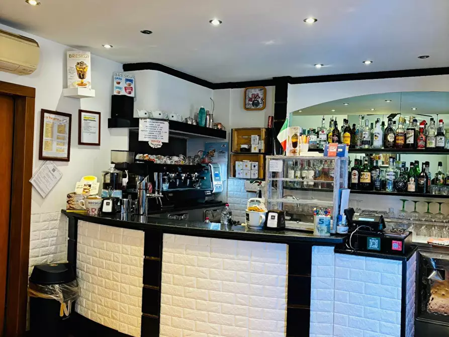 Immagine 1 di Bar / Ristorante in vendita  in Via San Giovanni Bosco 24 a Tavazzano Con Villavesco