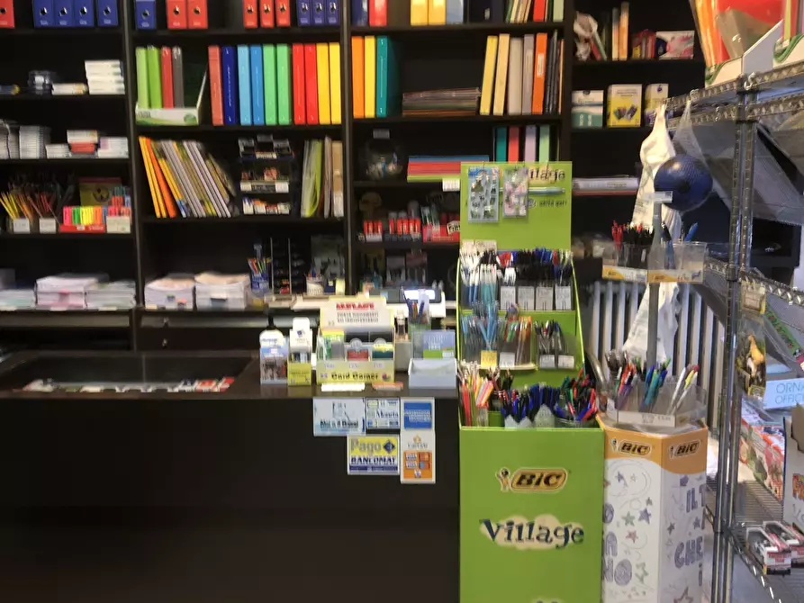 Immagine 2 di Attività commerciale in vendita  in Via San Bassiano a Lodi