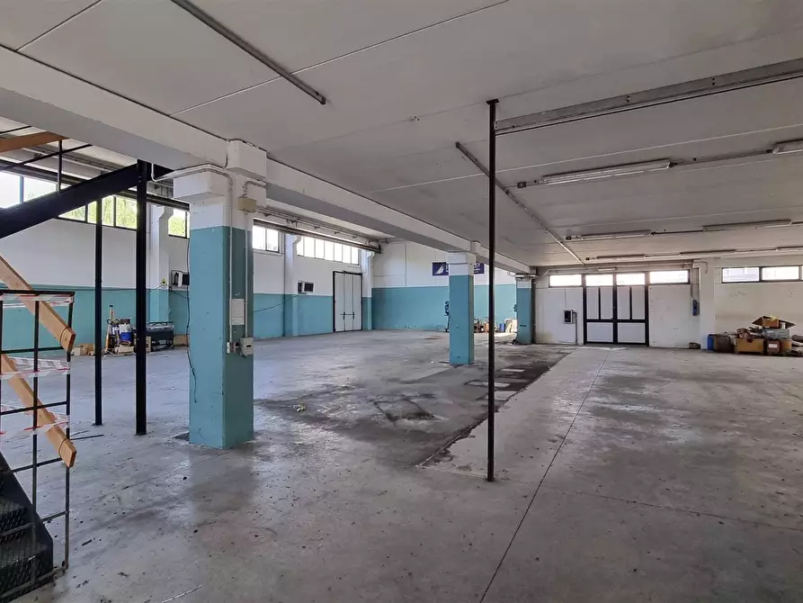 Immagine 17 di Capannone industriale in vendita  in Via G. Curioni 4 a Galgagnano