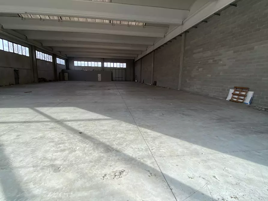 Immagine 3 di Capannone industriale in vendita  in Via Roma 2 a Guardamiglio