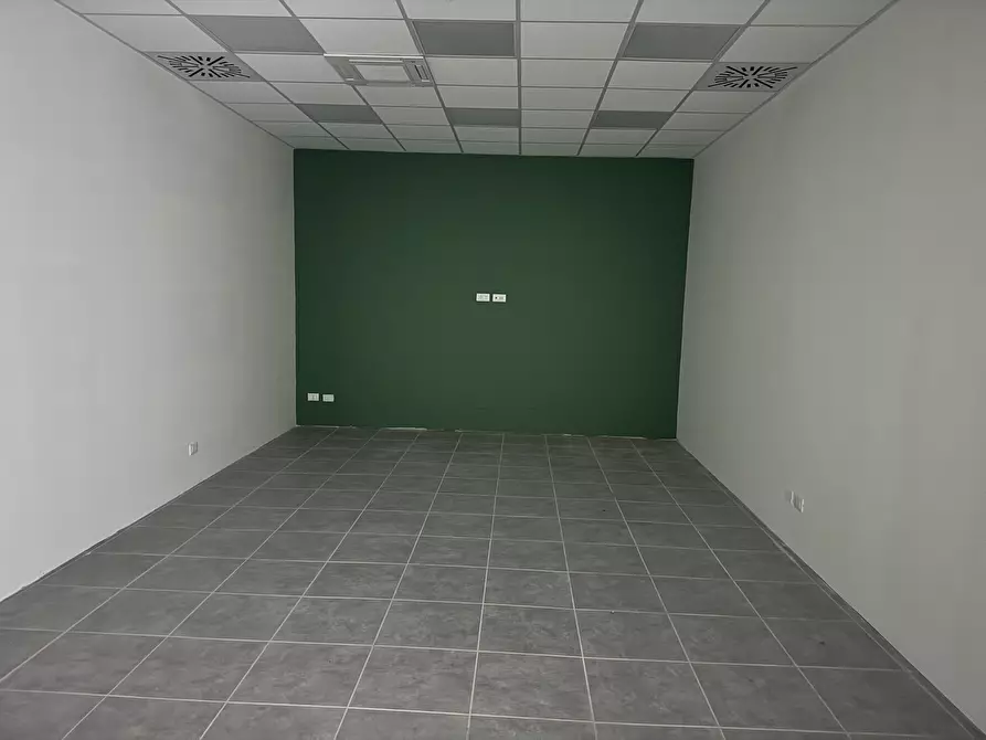 Immagine 5 di Ufficio in affitto  in Via Maestri del Lavoro snc a Sant'angelo Lodigiano