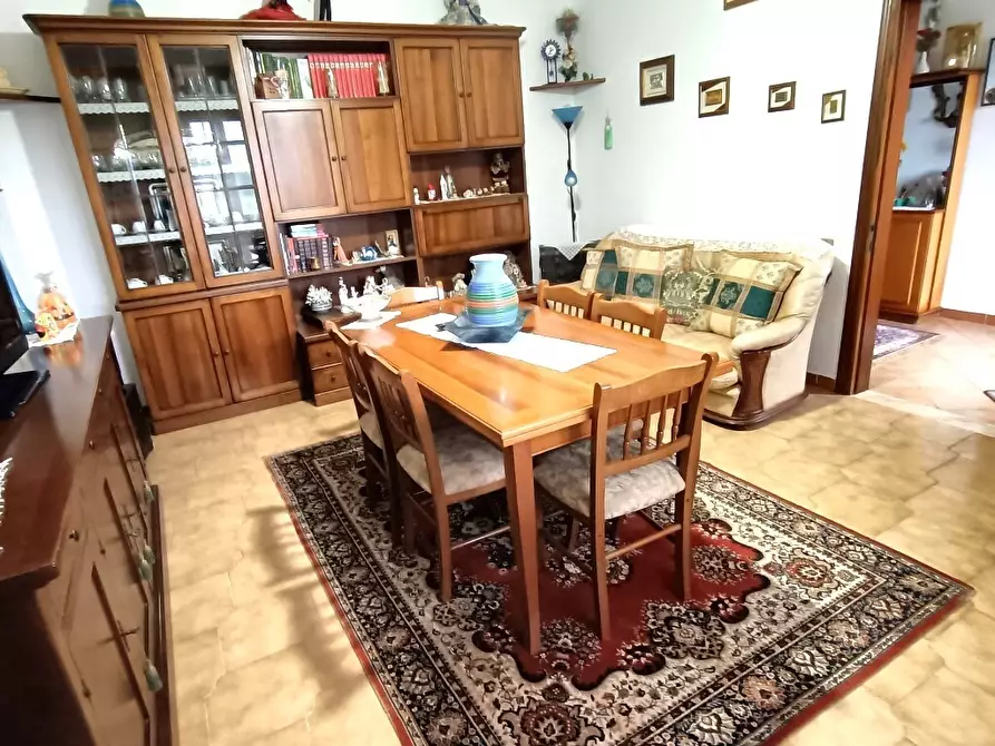 Immagine 2 di Casa indipendente in vendita  a Ceregnano