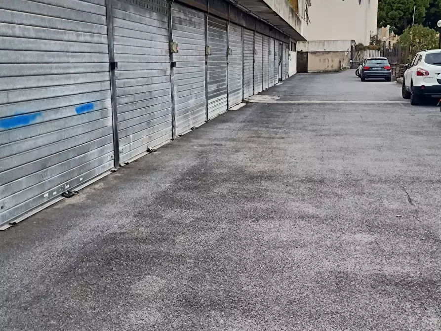 Immagine 3 di Garage in vendita  a San Remo